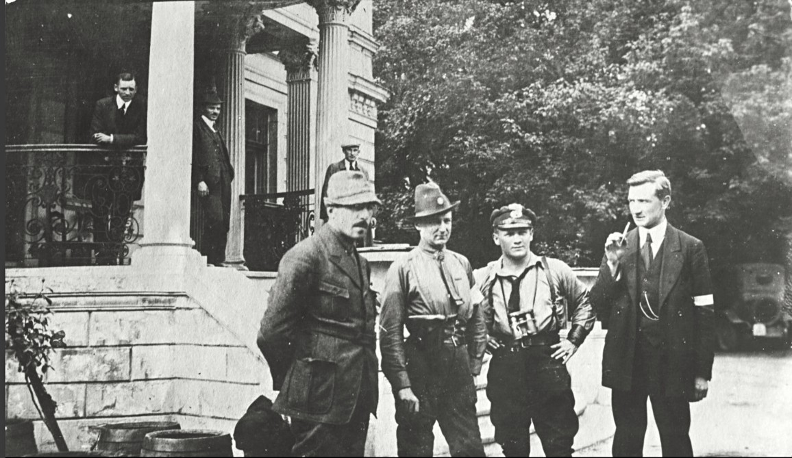 Robert Oszek z oficerami POW, Sławęcice 1921