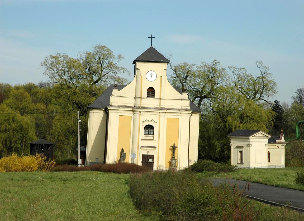 Słynny „Krzywy kościół” w Karwinie na Czeskim Śląsku zaprasza zwiedzających